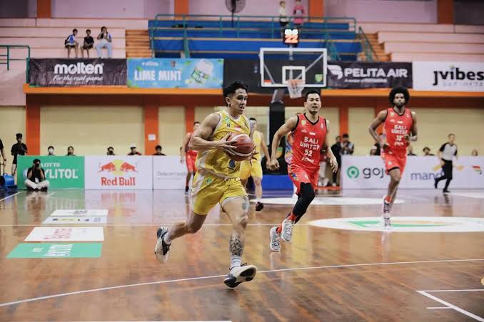 Pertemuan Pertama Musim Ini, Kesatria vs Dewa United Diprediksi Sengit
